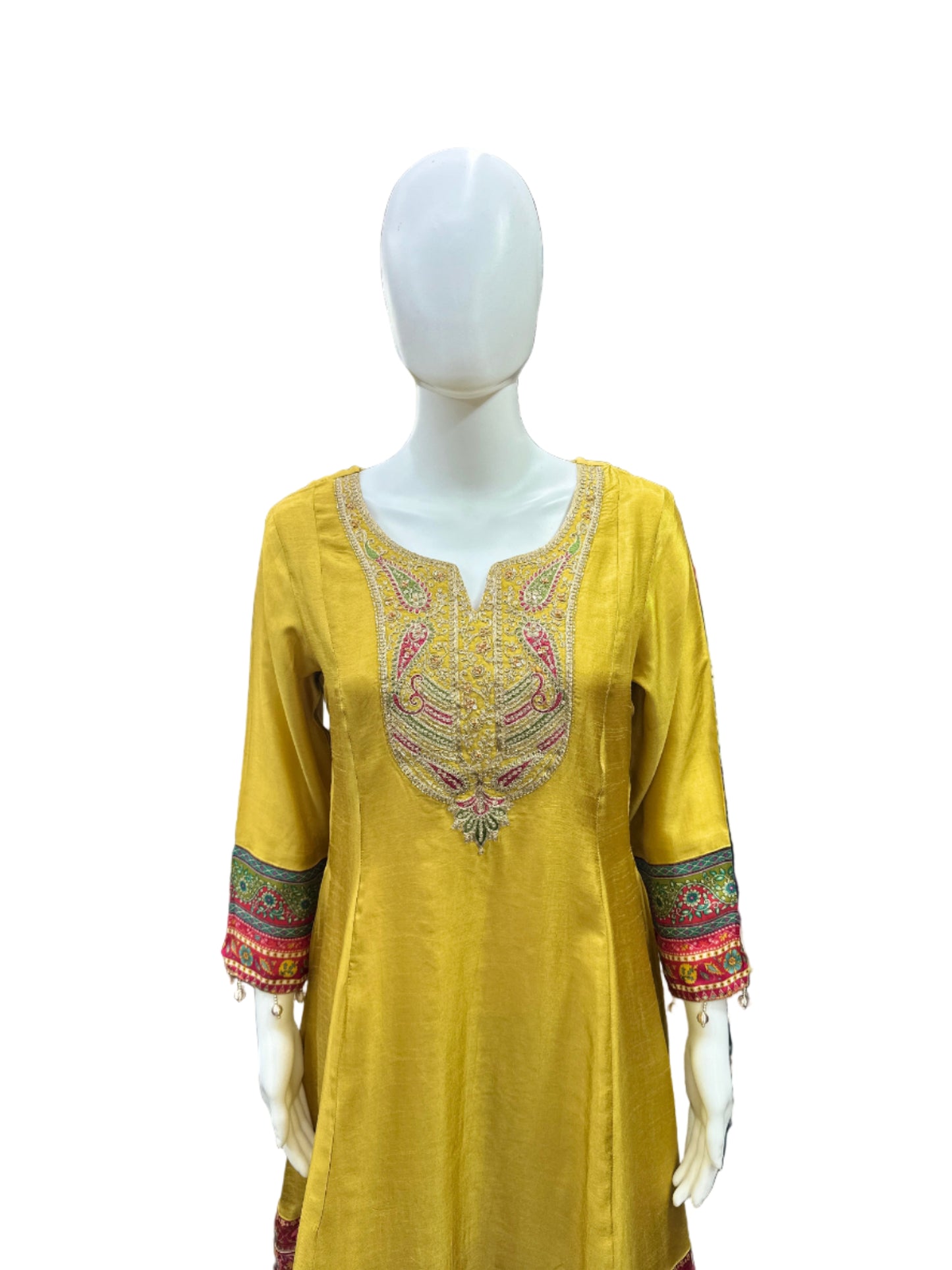 Exquisite Dola Silk 3-Piece Set in Rich Mustard
