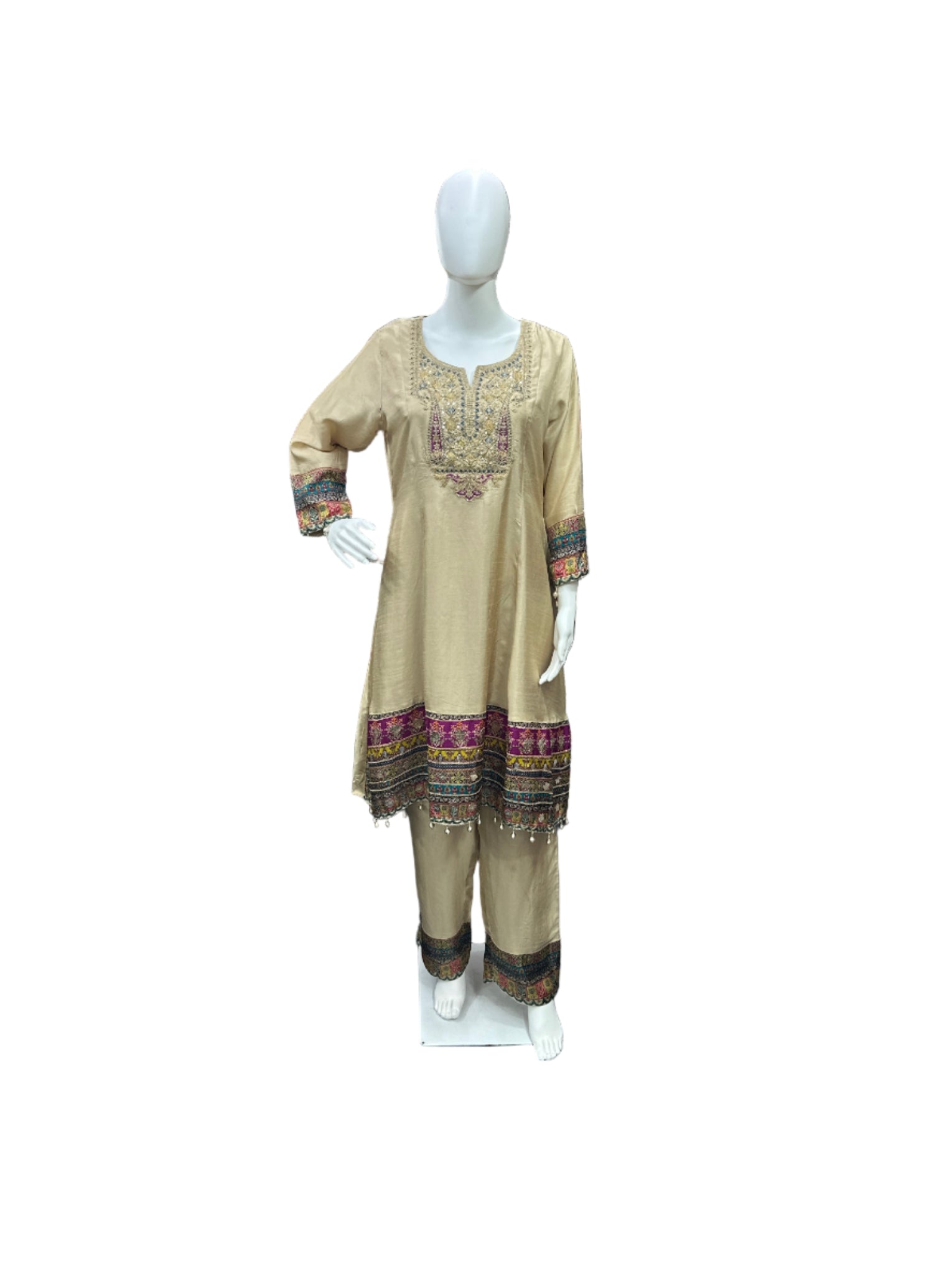 Elegant Dola Silk 3-Piece Set in Sophisticated Beige