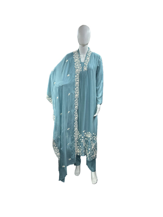 Luxurious Chinnon 3-Piece Set in Soft Baby Blue