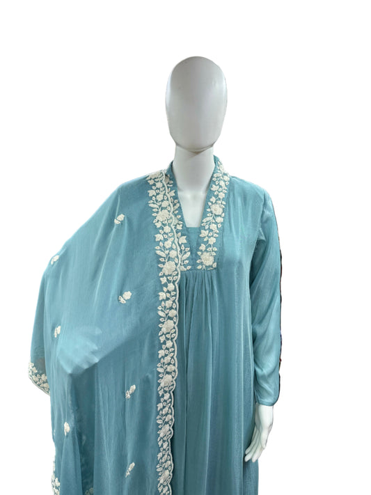 Luxurious Chinnon 3-Piece Set in Soft Baby Blue