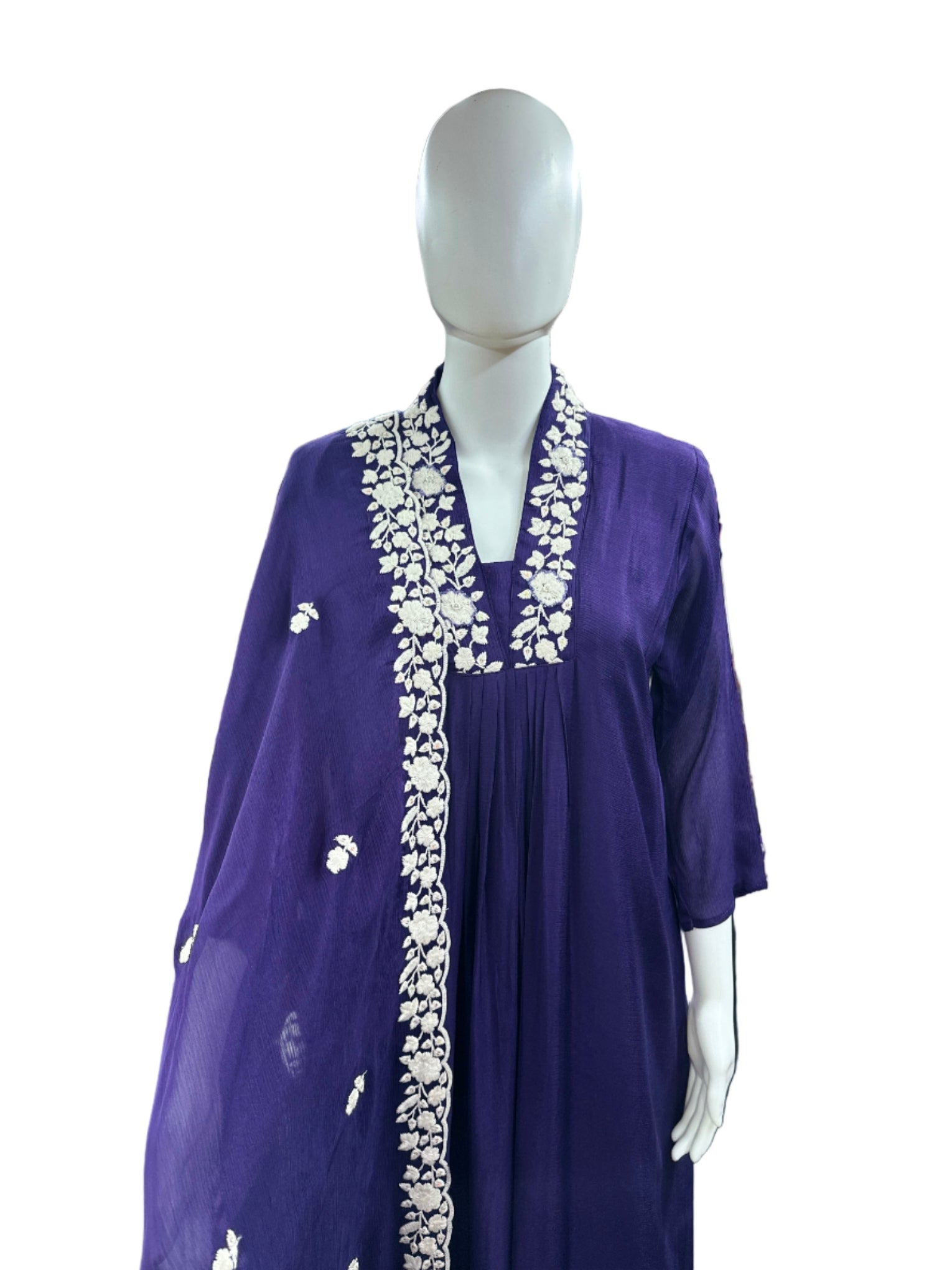 Luxurious Chinnon 3-Piece Set in Rich Purple