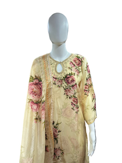 Elegant Crepe 3-Piece Set in Beige and Pink