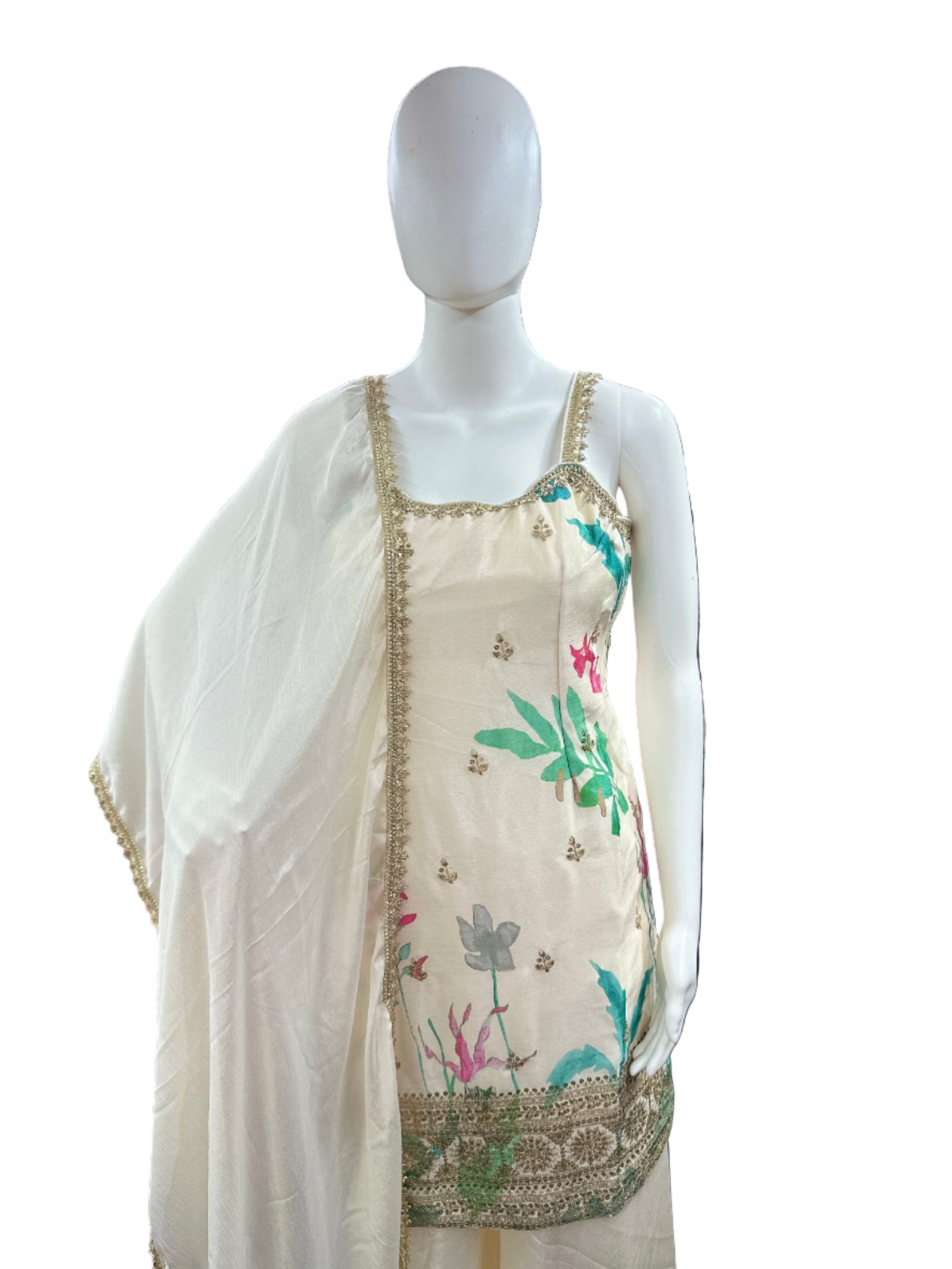 Luxurious Chinnon 3-Piece Set in Elegant White